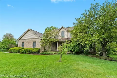 4870 Lytham Ln, Ann Arbor, MI 48103