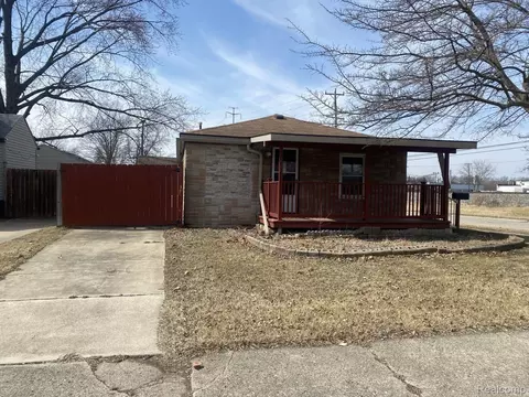 3512 Barry St, Wayne, MI 48184