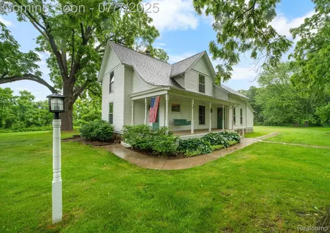 70080 Mcvicar Rd, Bruce Township, MI 48065