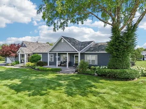 378 Fruitdale Ln, Putnam, MI 48169