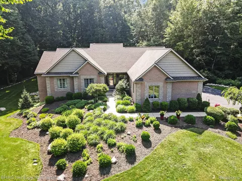 513 Timbermill Ln, Marion, MI 48843