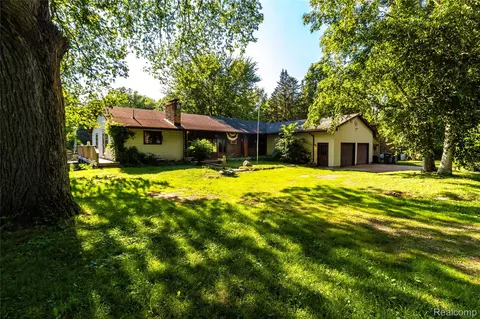 2380 Wilder Rd, Lapeer, MI 48455