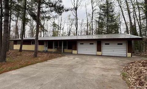 3356 Havenwood Dr, Greenwood, MI 49756