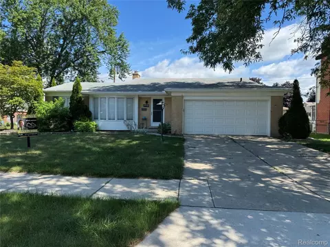 37502 Ladywood St, Livonia, MI 48154