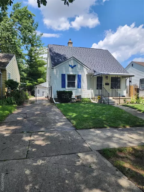 1429 E Milton Ave, Hazel Park, MI 48030
