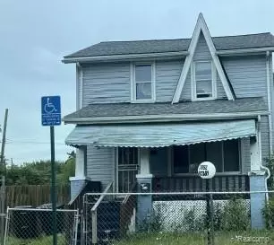 17892 Mitchell St, Hamtramck, MI 48212