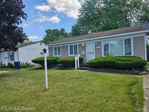1807 Russett Pl, Flint, MI 48504