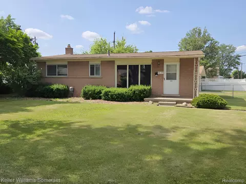4829 Buchanan Ave, Warren, MI 48092