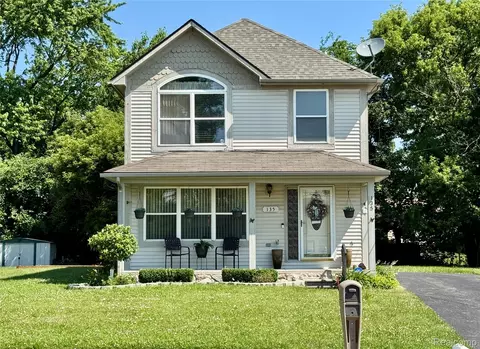 135 Osmun St, Pontiac, MI 48342