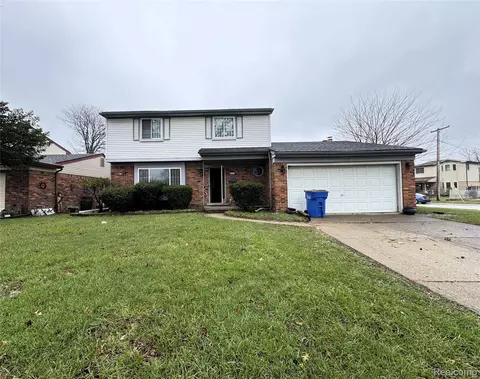 29318 Orvylle Dr, Warren, MI 48092
