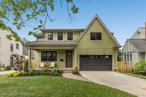 1819 W Houstonia Ave, Royal Oak, MI 48073