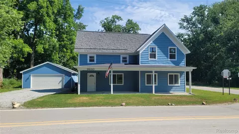 9630 Lambs Rd, Wales, MI 48027