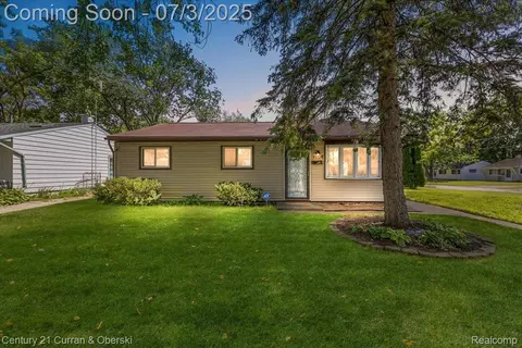 1908 Alanson St, Westland, MI 48186