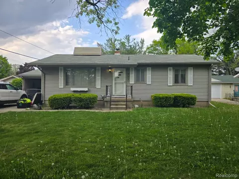 711 Moore St, Owosso, MI 48867 photo 1