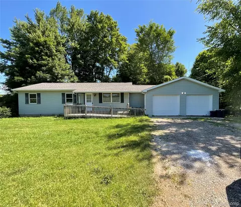 942 Angle Rd, Mayfield, MI 48446
