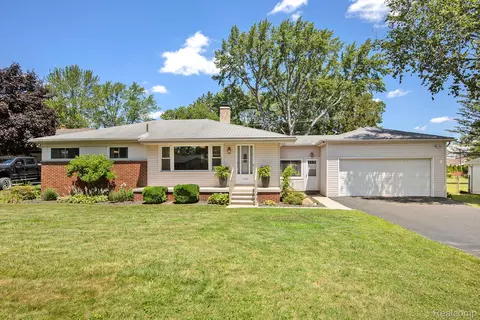 22950 Koths St, Taylor, MI 48180