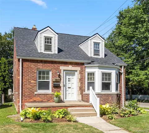 3555 Grayton St, Detroit, MI 48224