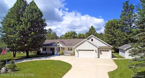 4049 N Racoon Trl, Lincoln, MI 48742