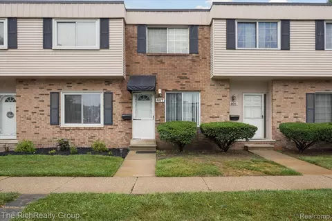 407 Estrada Dr, Belleville, MI 48111
