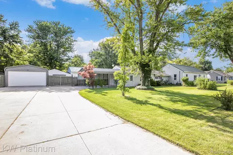 1509 Allen Rd, Kimball, MI 48074