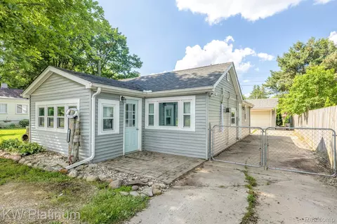 7377 Dogwood Rd, Worth, MI 48450