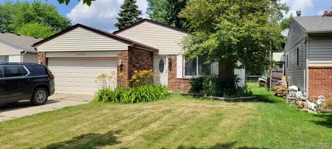 23289 Deanhurst St, Clinton Township, MI 48035