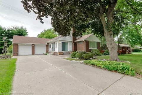 9205 Rocker Ave, Plymouth, MI 48170