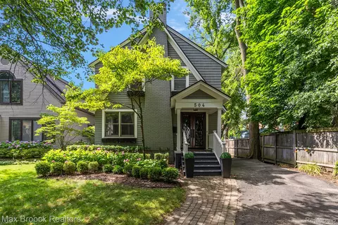 504 Landon St, Birmingham, MI 48009