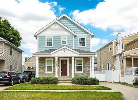 3666 Phillips Ave, Berkley, MI 48072