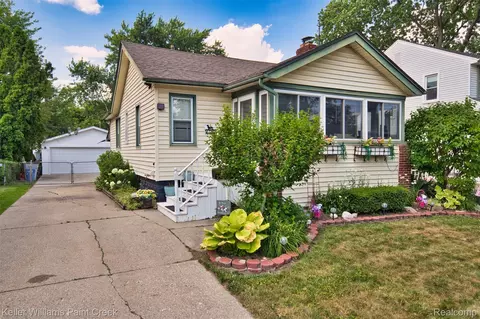 1726 Oxford Rd, Berkley, MI 48072