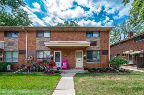 29225 Tessmer Ct, Madison Heights, MI 48071