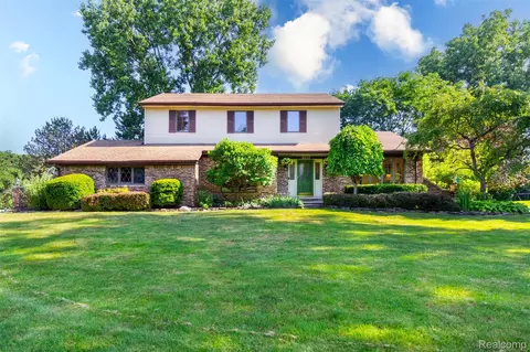 4612 Mountain View Trl, Independence, MI 48348