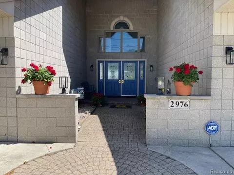 2976 Military St, Port Huron, MI 48060