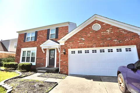 45587 Hanford Rd, Canton, MI 48187