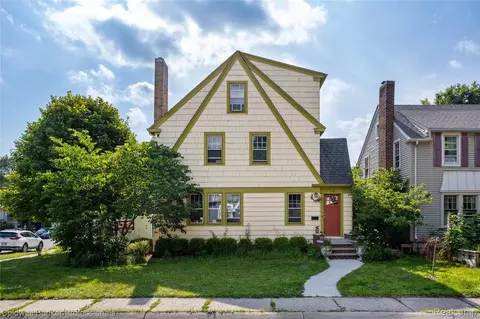122 Linden Ct, Ypsilanti, MI 48197