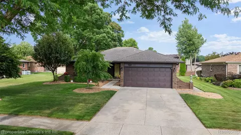 14125 Bangor Dr, Sterling Heights, MI 48313