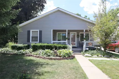 6500 Cooper St, Taylor, MI 48180