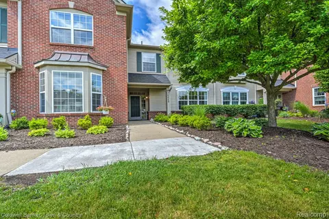 4449 Aster Blvd, Howell, MI 48843