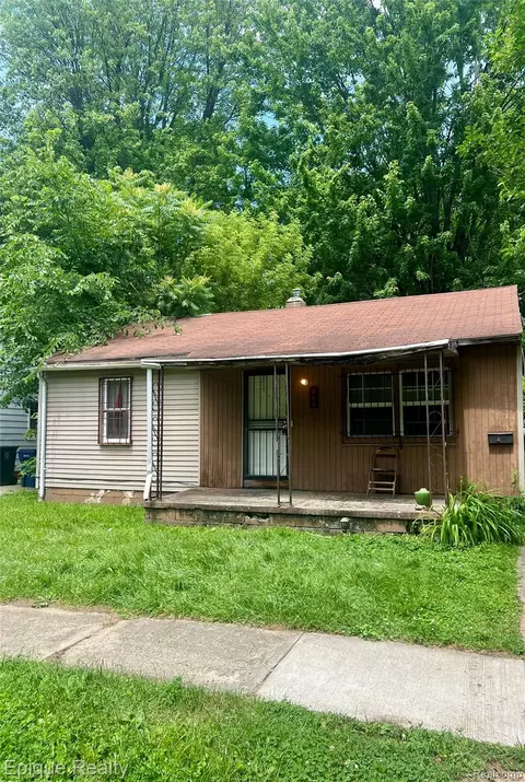 302 W Gracelawn Ave, Flint, MI 48505