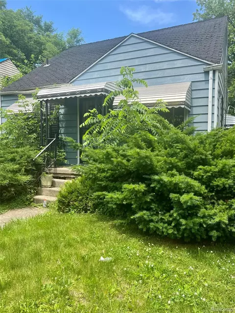 638 W Pulaski Ave, Flint, MI 48505