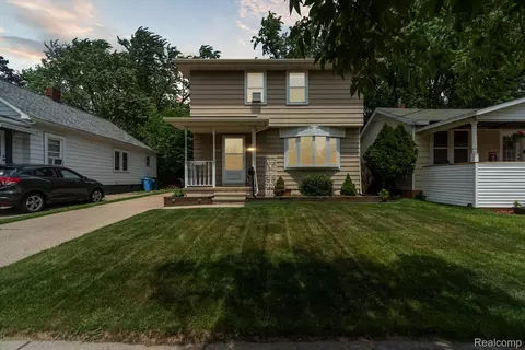 1314 Berten St, Lansing, MI 48910