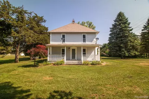 749 East Newburg Rd, Carleton, MI 48117