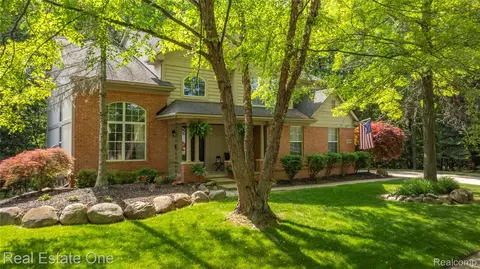 31085 Chatsford St, Novi, MI 48377