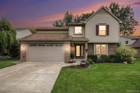 1558 Valentine Ct, Canton, MI 48188