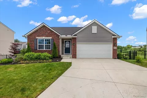 58565 Westmoore Cir, New Haven, MI 48048