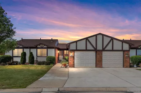 5419 Duke Ct, Warren, MI 48091