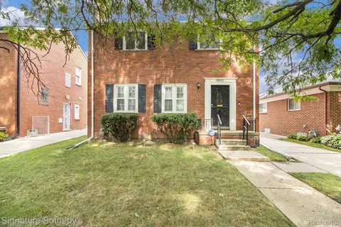 17196 Huntington Rd, Detroit, MI 48219