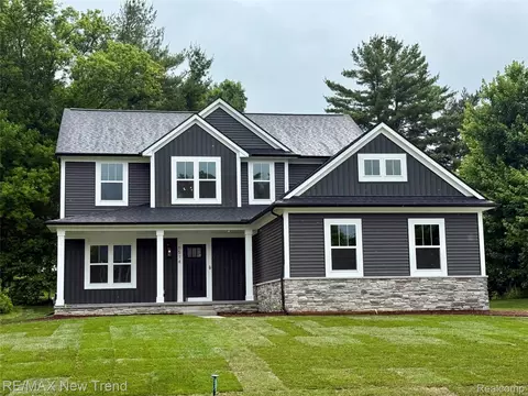 6514 Cambridge Cir, Independence, MI 48346