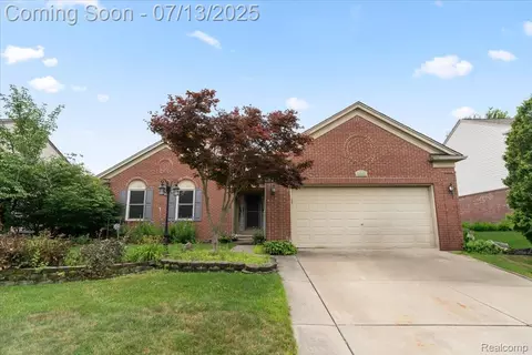 4282 Sherwood Cir, Canton, MI 48188