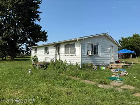 3571 Sandusky Rd, Elk, MI 48466